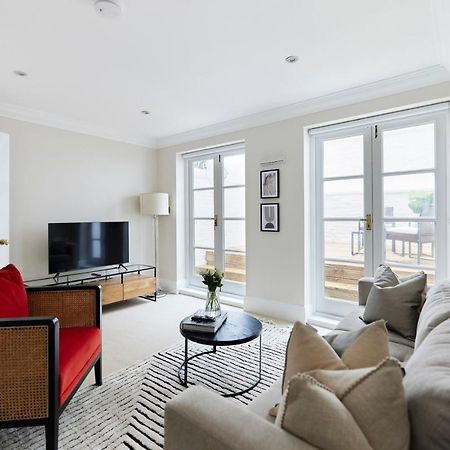 The South Kensington Wonder - Trendy 3Bdr House With Garden Apartment ลอนดอน ภายนอก รูปภาพ