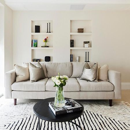 The South Kensington Wonder - Trendy 3Bdr House With Garden Apartment ลอนดอน ภายนอก รูปภาพ
