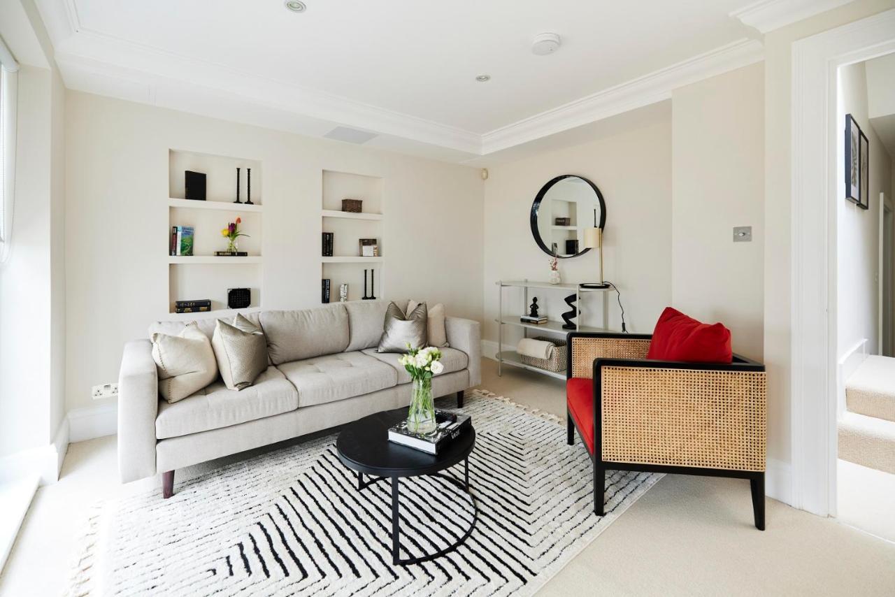 The South Kensington Wonder - Trendy 3Bdr House With Garden Apartment ลอนดอน ภายนอก รูปภาพ