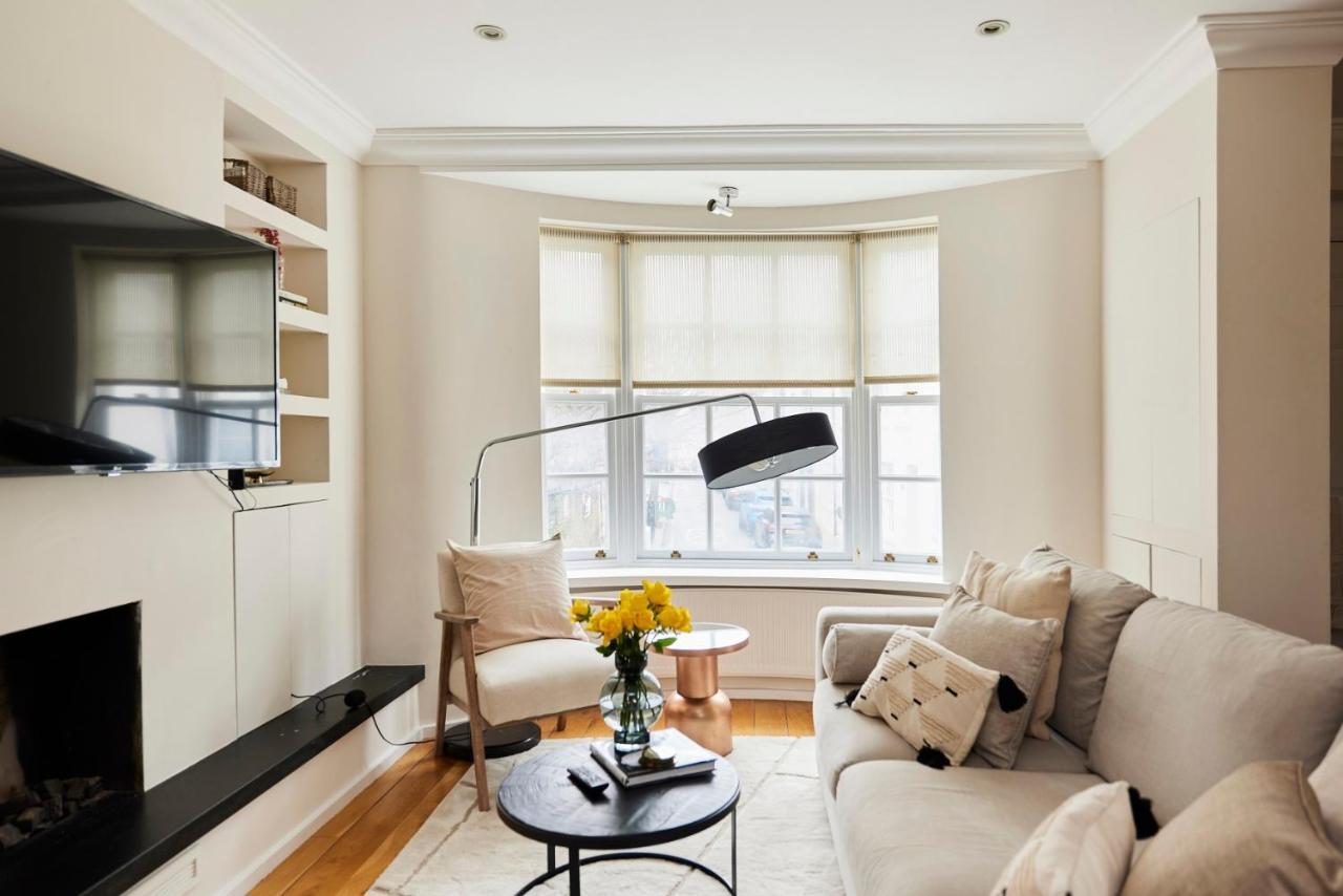 The South Kensington Wonder - Trendy 3Bdr House With Garden Apartment ลอนดอน ภายนอก รูปภาพ