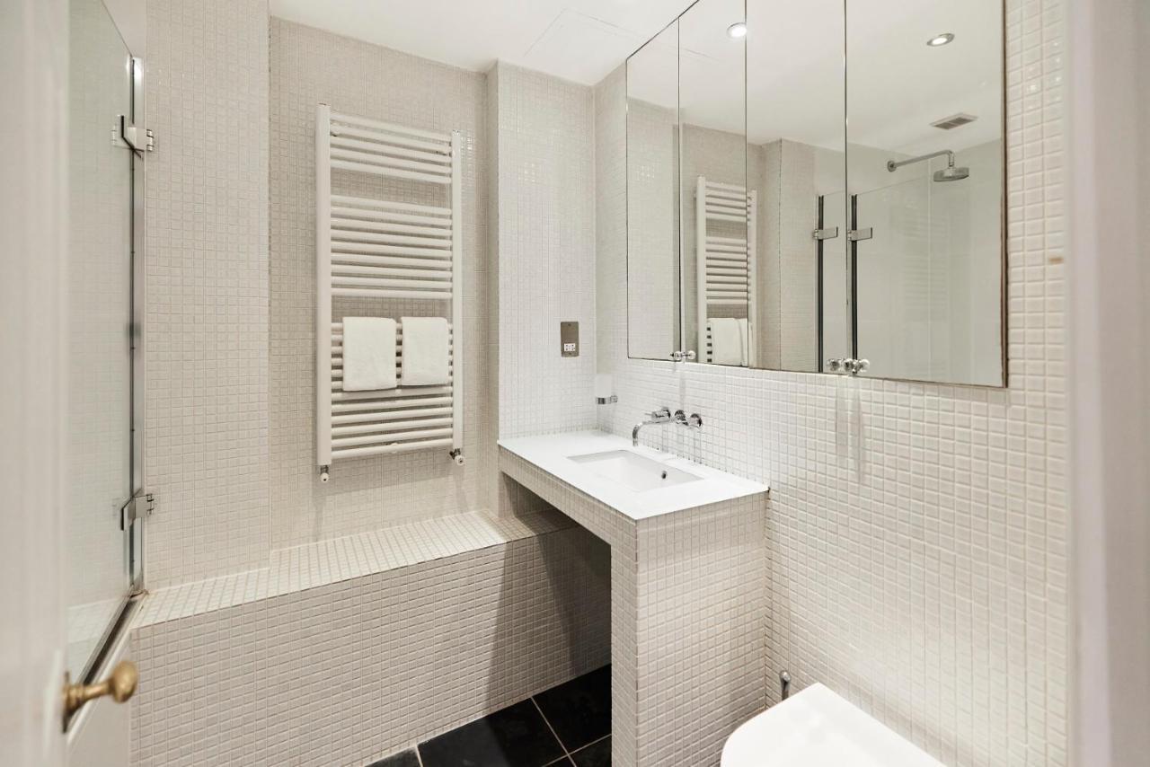 The South Kensington Wonder - Trendy 3Bdr House With Garden Apartment ลอนดอน ภายนอก รูปภาพ
