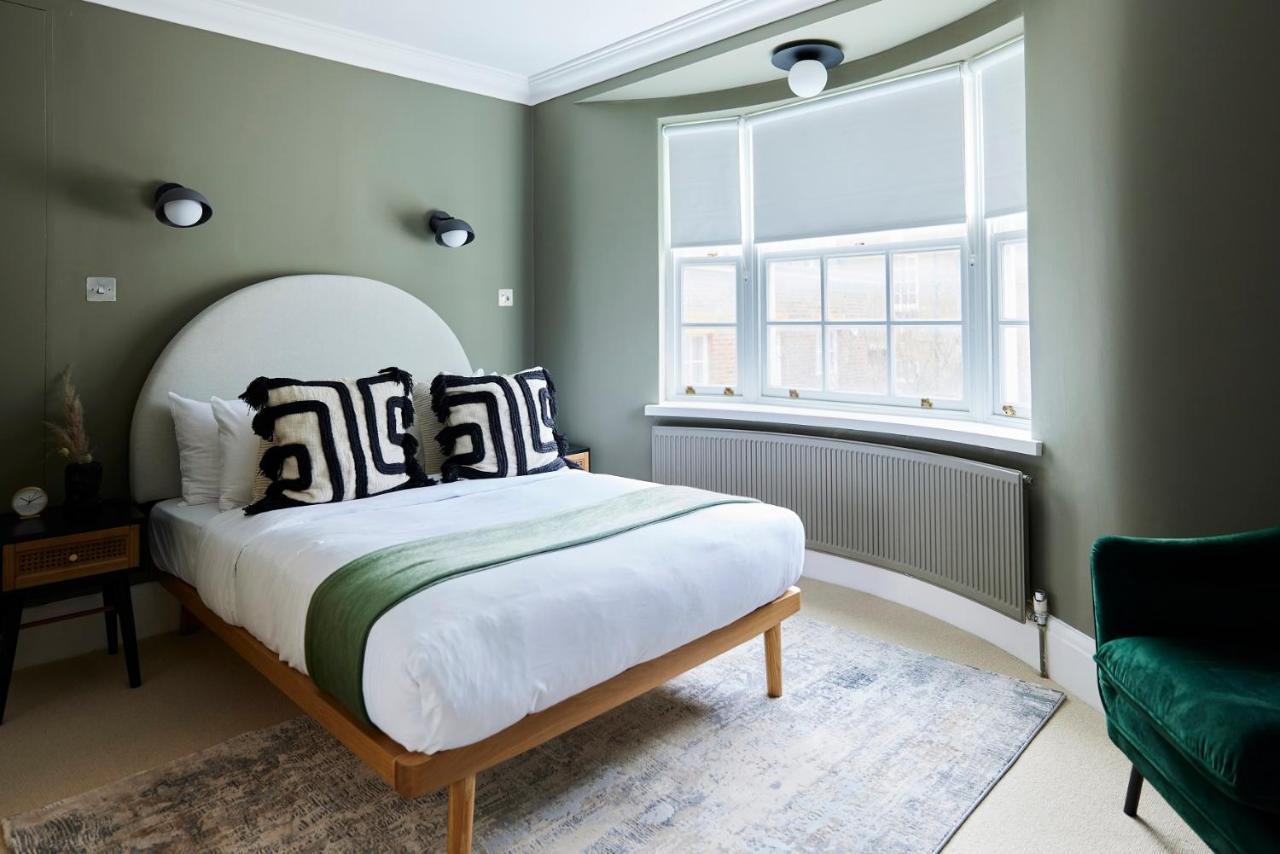 The South Kensington Wonder - Trendy 3Bdr House With Garden Apartment ลอนดอน ภายนอก รูปภาพ