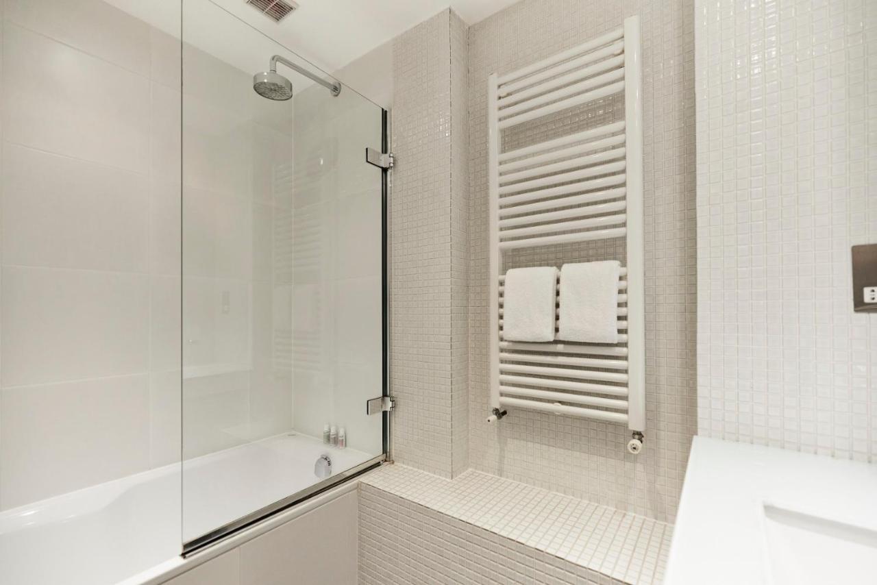 The South Kensington Wonder - Trendy 3Bdr House With Garden Apartment ลอนดอน ภายนอก รูปภาพ